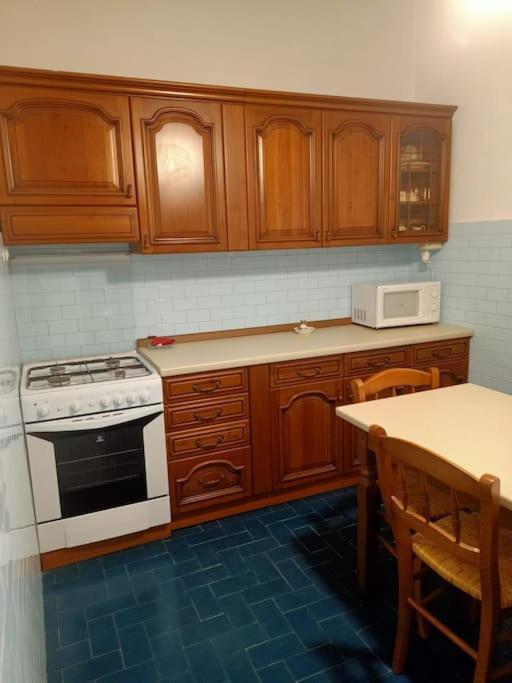 Appartamento Zona Centro Foce Cenova Dış mekan fotoğraf